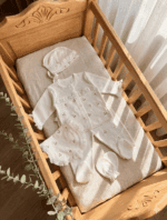 Beyaz Üzeri Renkli Nakış Çiçekli Fırfırlı Premium 10lu Hastane Çıkış Seti - Görsel 5