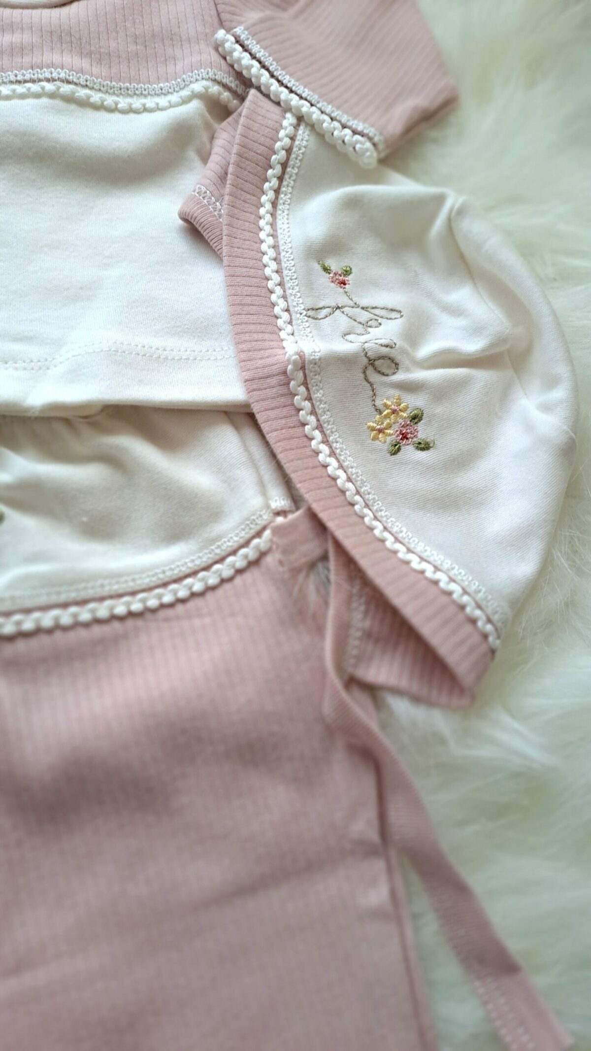 Free Yazılı Çiçek Nakışlı Bebe Yaka 5li Set - Görsel 5