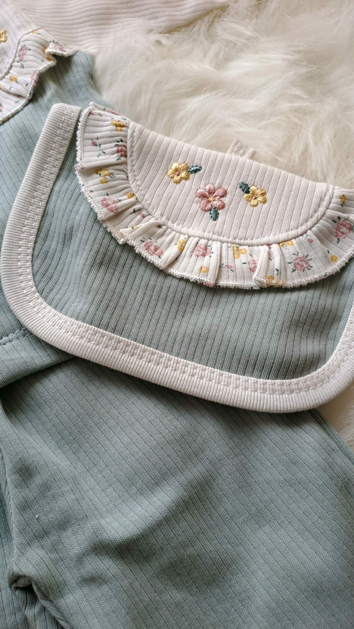 Çiçek Nakışlı Fırfır Detaylı 5li Set - Görsel 5