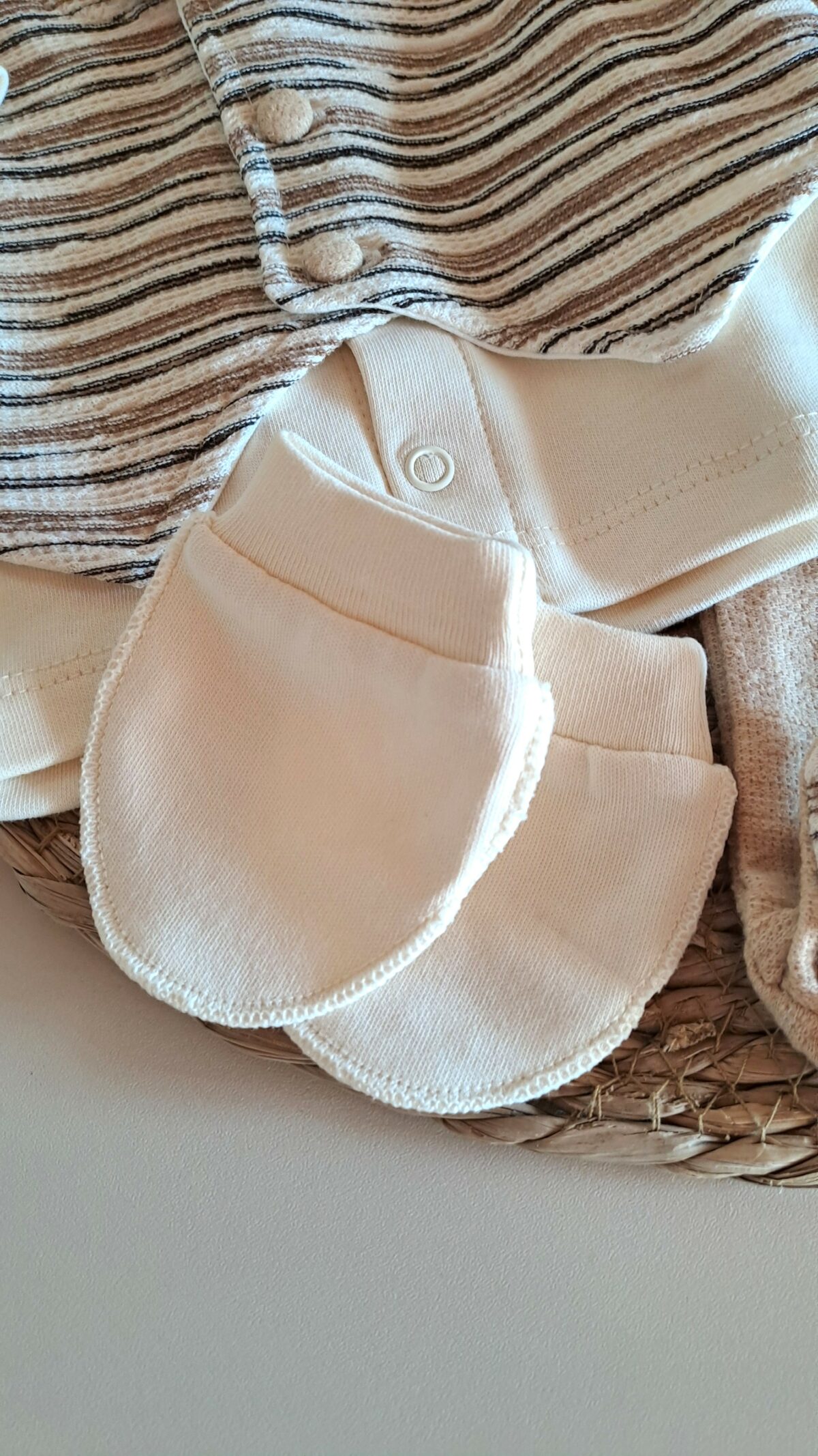 Önden Düğmeli Papyonlu Yelekli 5li Set - Görsel 10