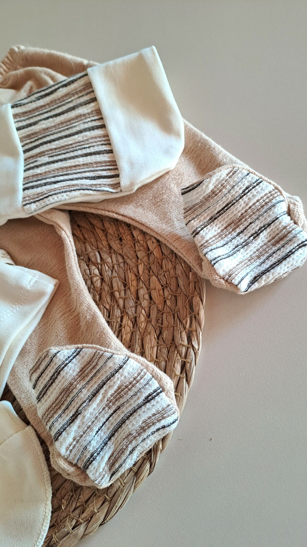 Önden Düğmeli Papyonlu Yelekli 5li Set - Görsel 11