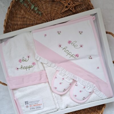 Be Happy Nakışlı Kuşaklı Fırfırlı Premium Bornoz Seti Sertifikalı