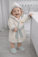 Kamyon Modelli Nakışlı Waffle Premium Bornoz Seti