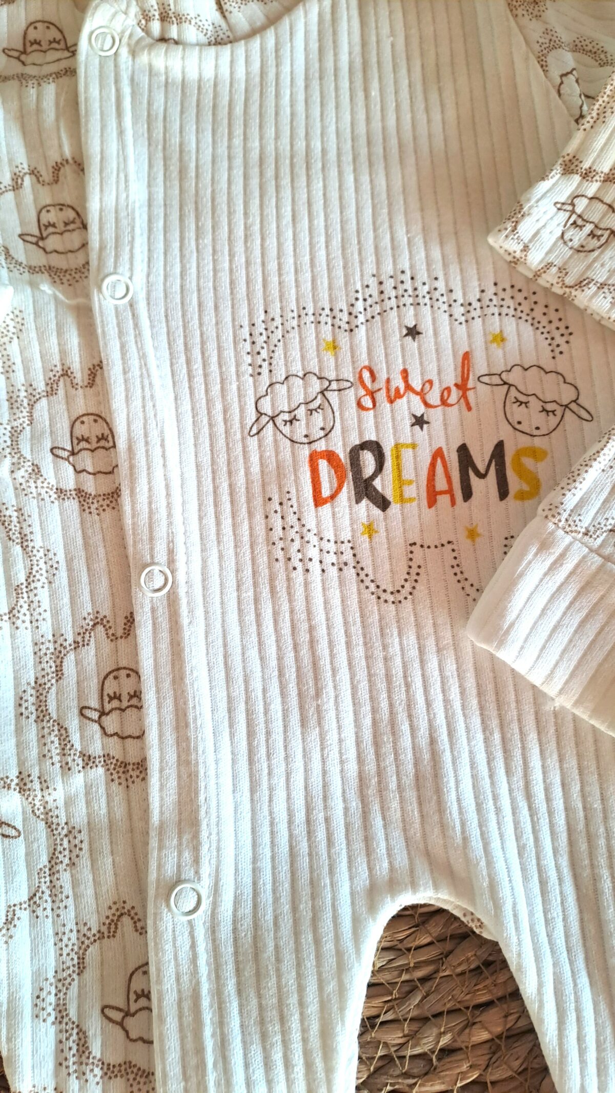 Kuzu Baskılı Bereli Tulum Beyaz - Görsel 5