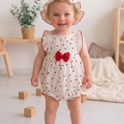 Fiyonklu Kalpli Şapkalı Bebe Barbatöz Tulum %100 Pamuk Müslin