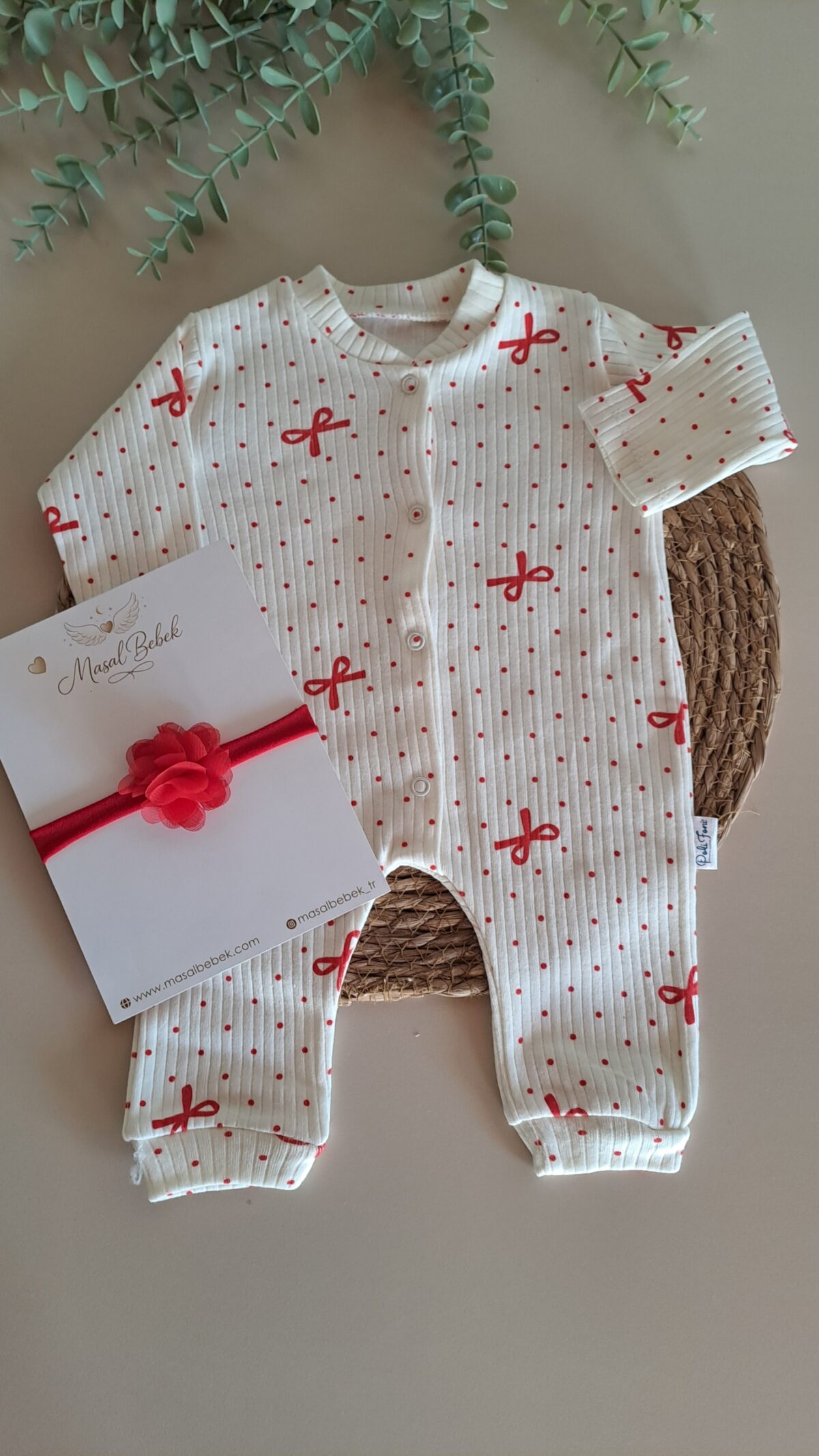 Fiyonklu Kırmızı Kız Bebek Tulum - Görsel 1