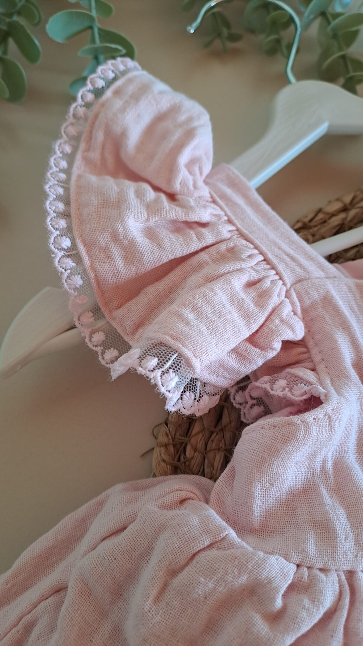 Kız Bebek %100 Pamuk Organik Müslin Pembe Çiçek Fırfırlı Elbise - Görsel 4