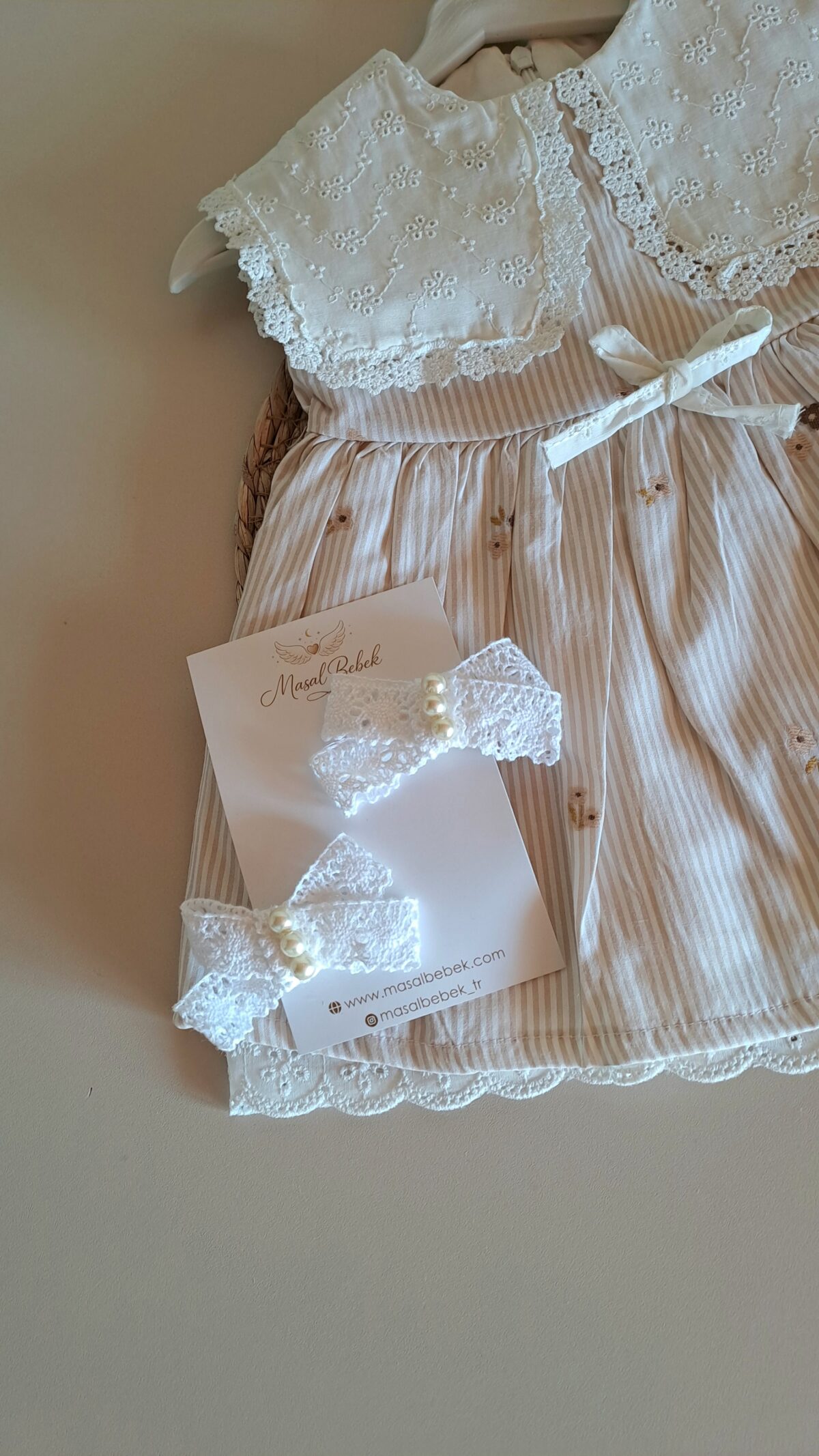 Kahve Fisto Geniş Yakalı %100 Pamuk Çiçek Nakışlı Elbise - Görsel 2