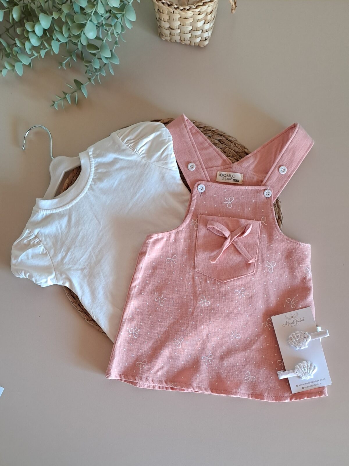 Fiyonk Detaylı Kız Bebek Salopet - Görsel 1