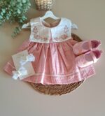 Yakası Çiçek Nakışlı Kare Yakalı Pudra Elbise %100 Pamuk